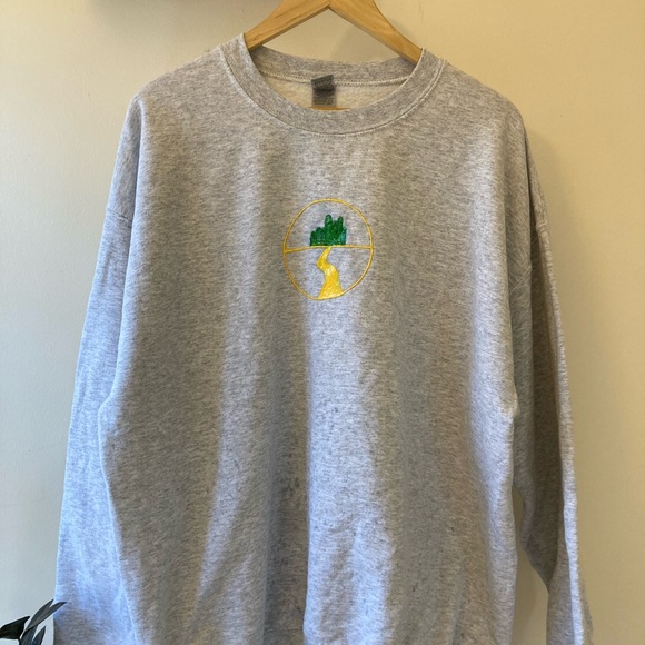 Wizard of Oz theme Grey Crewneck Sweatshirt - Picture 4 of 5